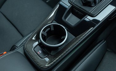 Porsche 911 GT3 TOURING (992) 25