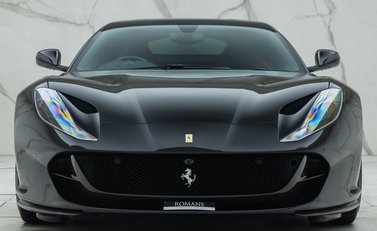 Ferrari 812 Superfast 4