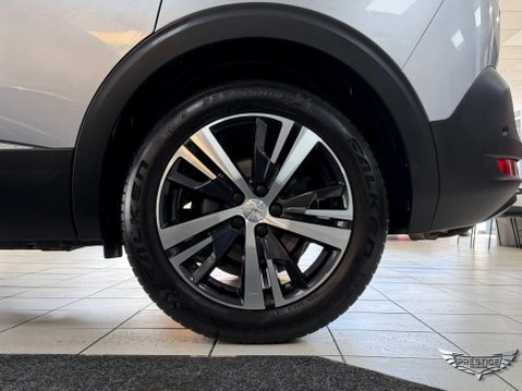 Peugeot 5008 1.2 PureTech Allure EAT Euro 6 (s/s) 5dr 70
