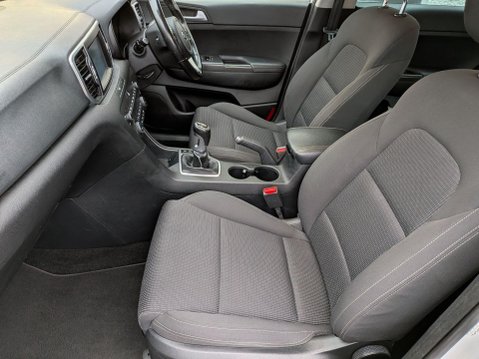 Kia Sportage 1.6 GDi 2 Euro 6 (s/s) 5dr 26