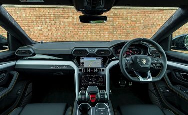 Lamborghini Urus 19