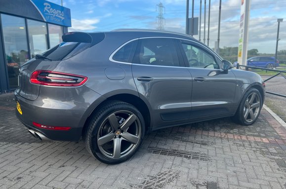 Porsche Macan 3.0 S PDK 4WD AUTO £12000 OF EXTRAS 13