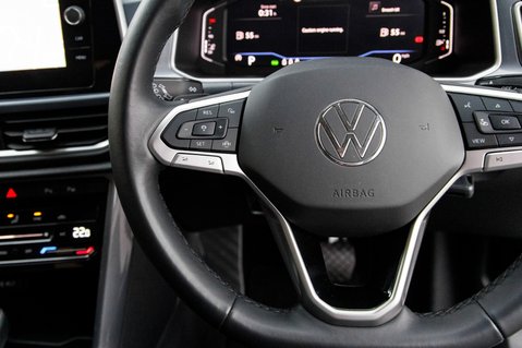 Volkswagen T-Roc STYLE TSI DSG 18