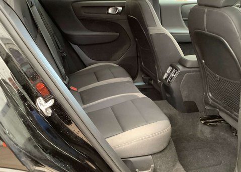 Volvo C40 Recharge 69kWh Core SUV 5dr Electric Auto (231 ps) 10
