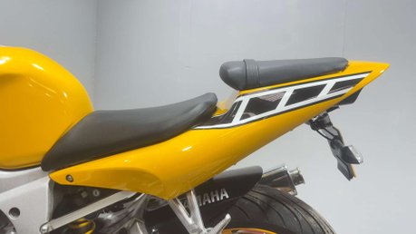 Yamaha R6 YZF 2003 5MT CARBED SPORTS BIKE ONLY 17K RUNNING PROJECT BIKE 22