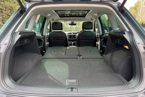 Volkswagen Tiguan SEL TSI BMT 4MOTION DSG - PANROOF - CARPLAY - FULL SERVICE HISTORY 62