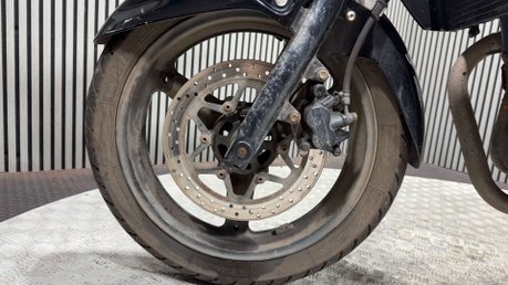 Suzuki Inazuma GW 2013 13K GOOD RUNNING PROJECT BIKE SPARES OR REPAIR 250CC A2 19