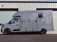 Renault Master DEMO MODEL 3.5 TON ADVANCE 150 AUTO STALLION BUILD SEEKER HORSEBOX REAR BED 6