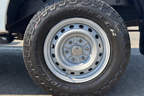 Mitsubishi L200 DI-D 4WD 4Life Single Cab Pickup - Air Con 24