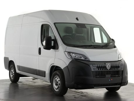Peugeot Boxer Professional L2H2 335 Blue HDi 140ps