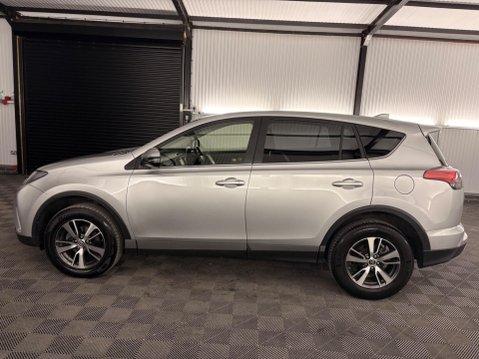 Toyota Rav4 2.0 D-4D Business Edition Euro 6 (s/s) 5dr 31