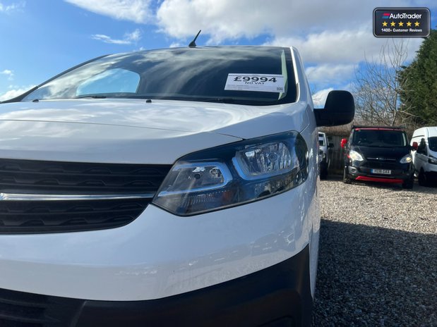 Vauxhall Vivaro SWB L1H1 F2700 Dynamic Air Con Sensors EURO 6 NO VAT 16