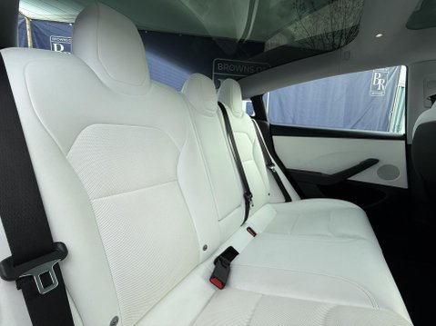 Tesla Model 3 Saloon 4dr Electric Auto RWD (208 ps) 22