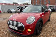 Mini Hatch COOPER.. 8 SERVICES... SAT NAV..DAB.CRUISE CONTROL.. £20:00 R/TAX 9