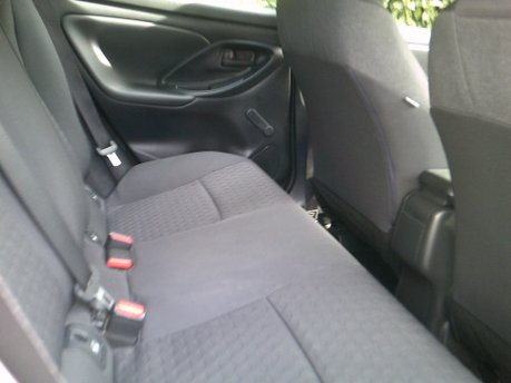 Toyota Yaris ICON FHEV ONLY 17,000 MILES FROM NEW 6