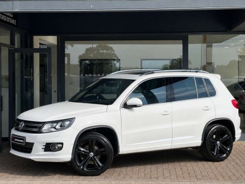 Volkswagen Tiguan 2.0 Tiguan R-Line TDI BlueMotion Technology 4Motion Semi-Auto 4WD 5dr 1