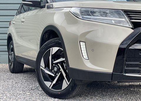Suzuki Vitara Ultra Allgrip 1.4 mild hybrid 3