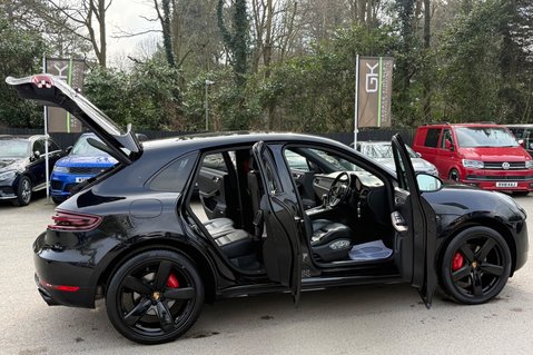 Porsche Macan GTS PDK -21 INCH ALLOYS -ELECTRIC TOWBAR -BOSE -SPORTS CHRONO -PDLS PLUS 22