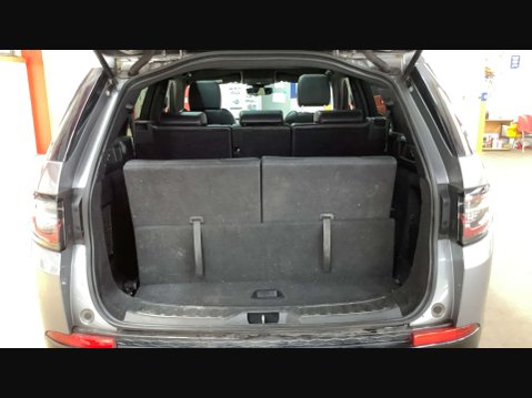 Land Rover Discovery Sport 2.0 Discovery Sport R-Dynamic S D Auto 4WD 5dr 9