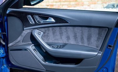 Audi RS6 Avant Performance 22