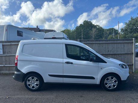 Ford Transit Courier TREND 1.5 TDCI 5dr 3