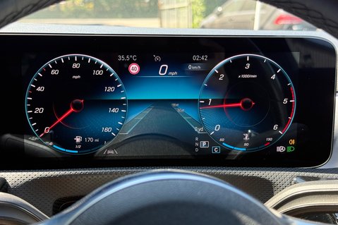 Mercedes-Benz CLA Class CLA 220 D AMG LINE PREMIUM PLUS - PANORAMIC ROOF 42
