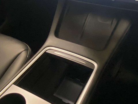 Tesla Model 3 Model 3 Long Range AWD 4WD 4dr 20
