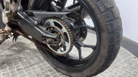 Yamaha XSR125 2021 34K 1 OWNER PROJECT BIKE SPARES OR REPAIR 125CC 8