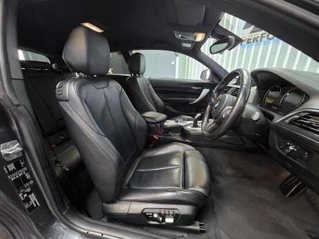 BMW 1 Series 3.0 M140i Shadow Edition Hatchback 3dr Petrol Auto Euro 6 (s/s) (340 ps) 3