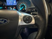 Ford Kuga 2.0 TDCi Titanium AWD Euro 5 5dr 15