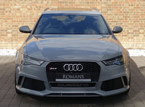 Audi RS6 Avant Performance 2