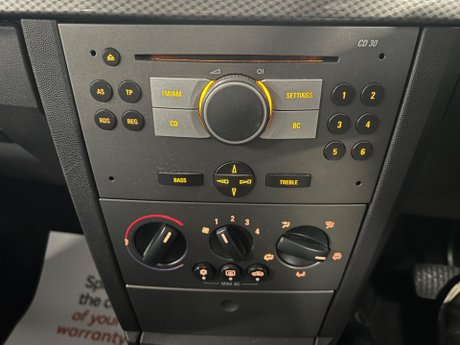 Vauxhall Meriva 1.6i 16v Club Easytronic 5dr 17