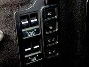 Land Rover Discovery METROPOLITAN EDITION MHEV 17