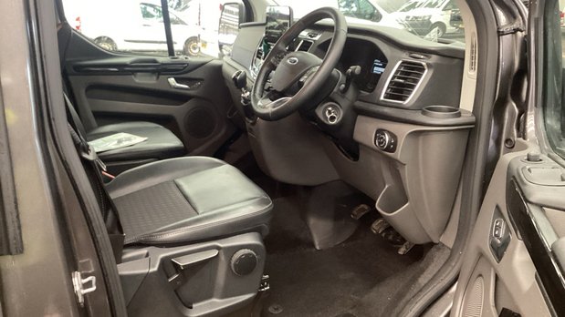 Ford Transit Custom Crew Cab SWB L1H1 Low Roof Sport 320 Air Con Alloys Sensors Cam EURO 6 9