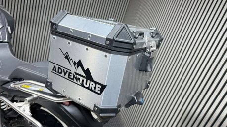 Voge DS 2025 ONLY 3K PANNIERS SCREEN ADVENTURE BIKE A2 READY 12