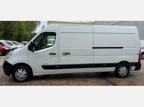 Renault Master 2.3 dCi 35 Panel Van 5dr Diesel Manual FWD LWB Medium Roof Euro 4 (100 ps) 12