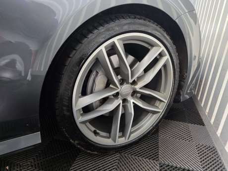 Audi A7 3.0 TDI V6 S line Sportback 5dr Diesel S Tronic quattro Euro 6 (s/s) (272 p 32