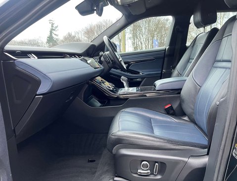 Land Rover Range Rover Evoque 1.5 Range Rover Evoque R-Dynamic SE P300e Auto 4WD 5dr 45