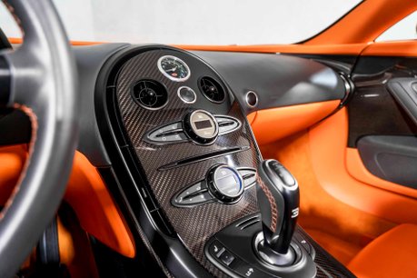 Bugatti Veyron GRAND SPORT VITESSE. ONE OF ONE IN THE WORLD. LA MAISON PUR SANG. 31