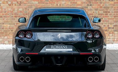 Ferrari GTC4 Lusso 14