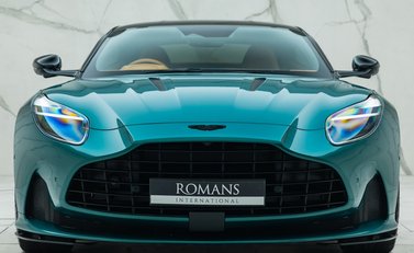 Aston Martin DB12 V8 6