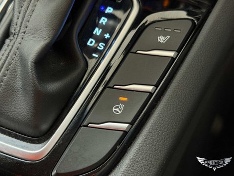 Hyundai IONIQ 1.6 h-GDi Premium DCT Euro 6 (s/s) 5dr 29