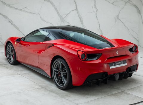 Ferrari 488 GTB 12