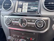 Land Rover Discovery 3.0 SDV6 XS 24