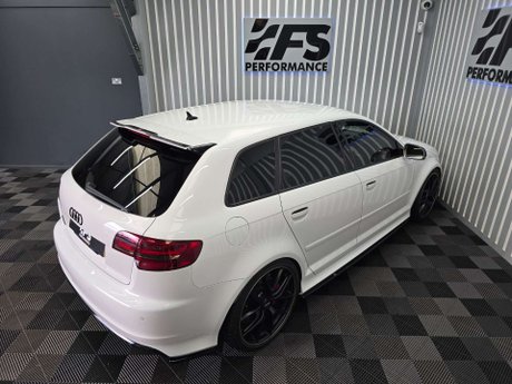 Audi RS3 2.5 TFSI Sportback 5dr Petrol S Tronic quattro Euro 5 (340 ps) 18