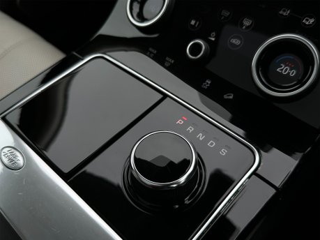 Land Rover Range Rover Velar R-DYNAMIC SE 67