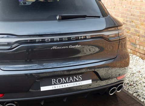 Porsche Macan Turbo 25