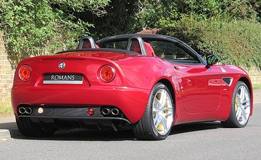 Alfa Romeo 8C Spider 7