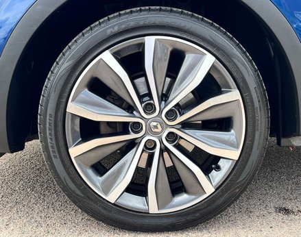 Renault Kadjar 1.5 Kadjar Iconic Blue dCi Auto 5dr 12