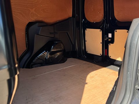 Ford Transit Courier SPORT TDCI 9